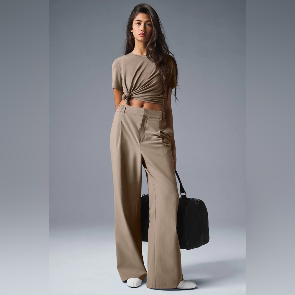 ALO High-Waist Pursuit Trouser pant (Long) 33” inseam tan gravel large like new